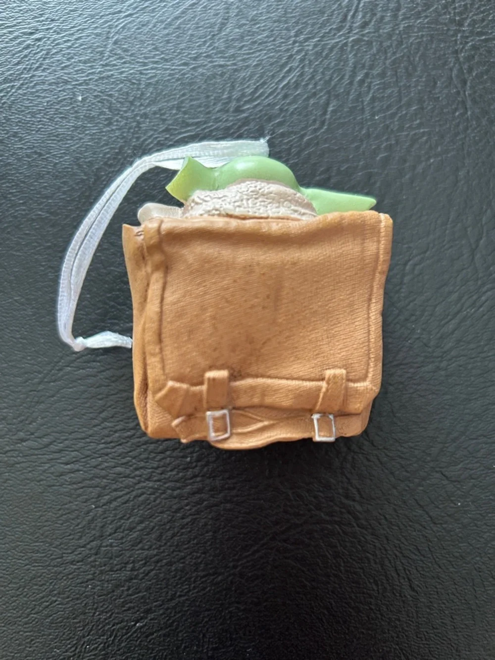 Hallmark Star Wars The Mandalorian Grogu in Satchel Ornament - NEW No Box
